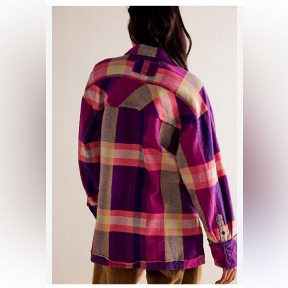 We The Free So Long
Summer Plaid Top size Small - Picture 2 of 7